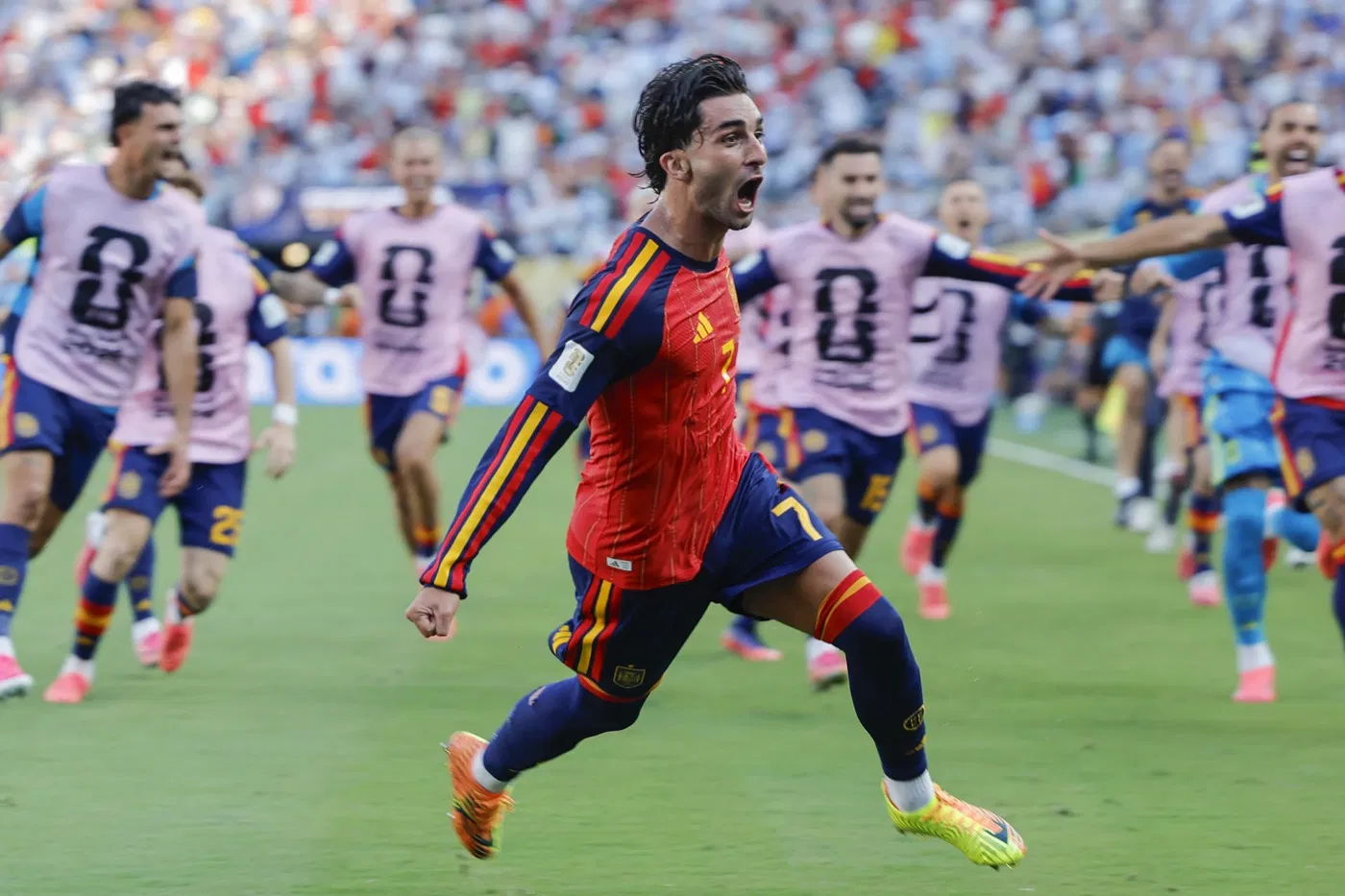España celebra el Mundial 2026 con Luis de la Fuente y la plantilla campeona