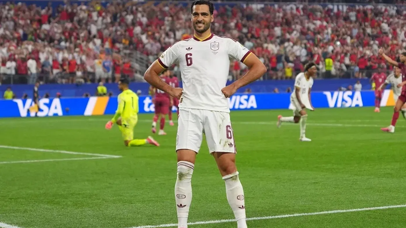 Mikel Merino celebra el gol de España ante Portugal en el Mundial 2026