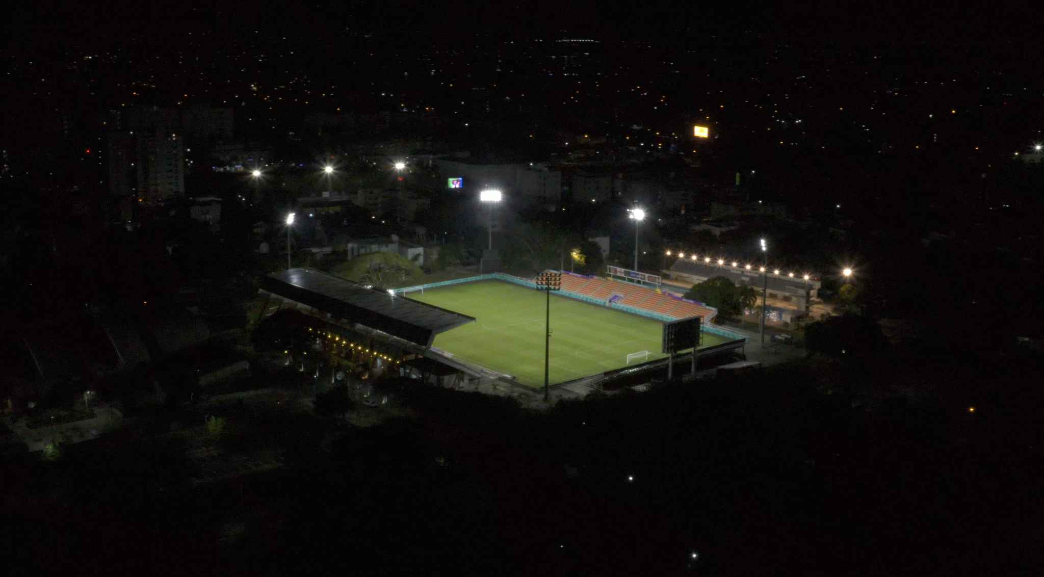 ESTADIO-CIBAO-FC_compressed
