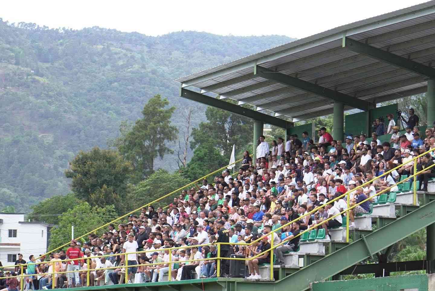 Jarabacoa F.C. y Sports Data Campus
